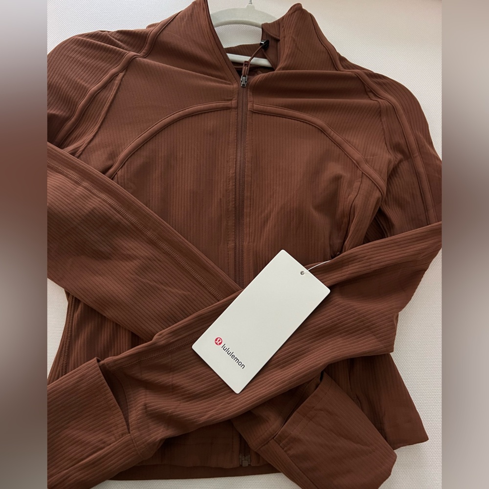 NWT Lululemon Ribbed Nulu Cropped Define Jacket Size 6